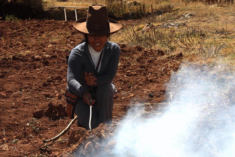 404-tra Chinchero e Maras,10 luglio 2013.JPG